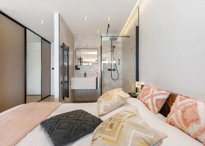 Catalina - Terrasse Xxl - Garage Prive - Clim - Heliopolis Village Naturiste Agde